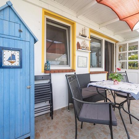 Beautiful Bungalow In Poel Near The Beach Fahrdorf  Exteriör bild